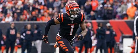 Week 15 NFL DFS Top Model Picks and Value Plays on .